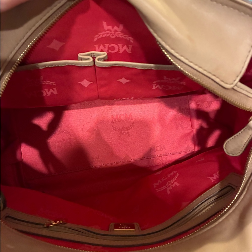 MCM Tan & Pink Monogram Tote Bag Gold Accents Q4382 München - Picture 7 of 11